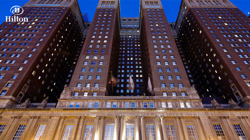 Hilton Chicago Hotel外觀