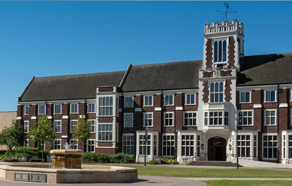 拉夫堡大學