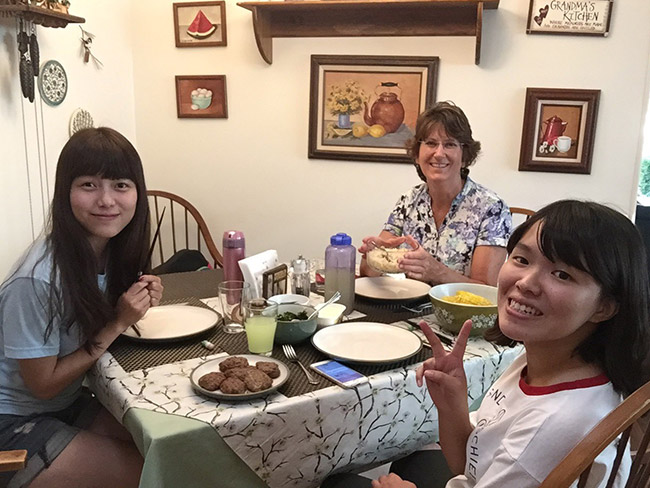 食宿