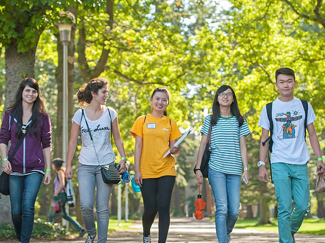 維多利亞大學