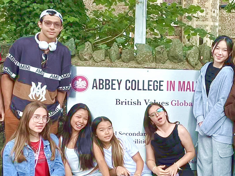 英國倫敦大學探索營24天